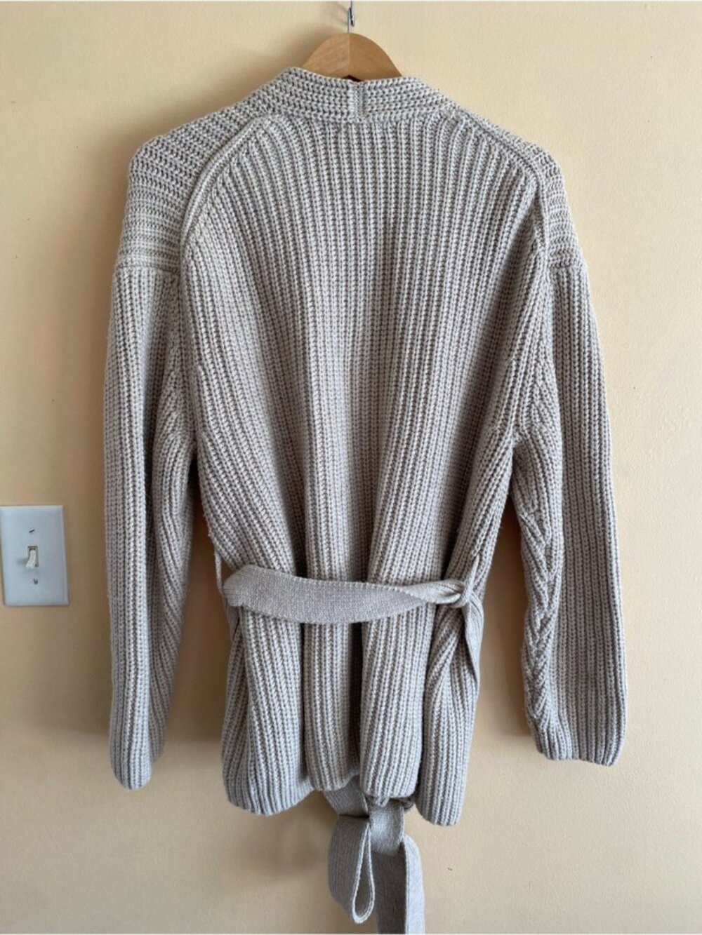 GAP Chunky Knit Wrap Cardigan Woman Medium Beige Cotton Wool Blend Belted 2025 - Picture 3 of 13